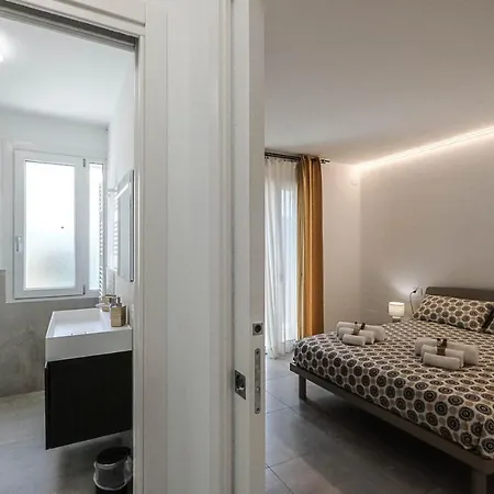 Manzoni Apartment